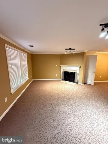 $2,895 | 4221 Devonwood Way, Woodbridge, VA 22192