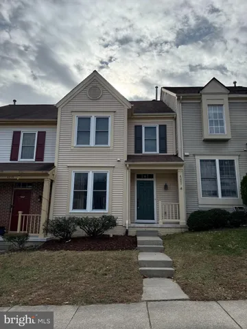 $2,895 | 4221 Devonwood Way, Woodbridge, VA 22192