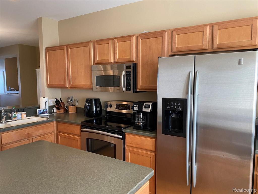 1390 Devon Lane Troy, MI 48084 - Photo 22 of 25