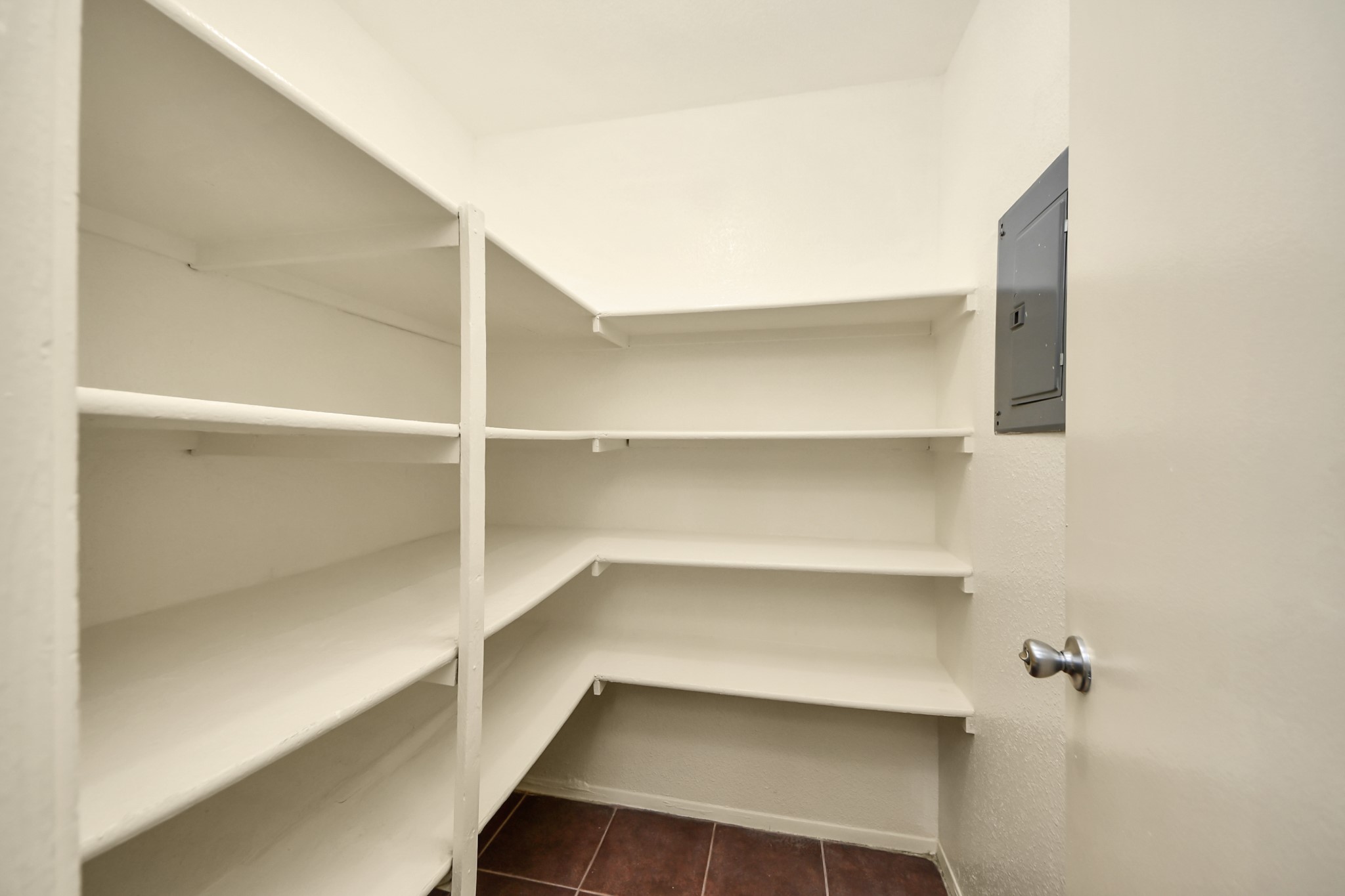 6500 Sands Point Drive, Unit 804 Houston, TX 77074 - Photo 21 of 40 a view of walk in closet with empty racks