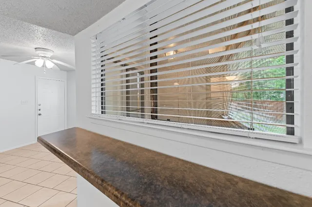 $975 | 2500 Burleson Road, Unit 709, Austin, TX 78741