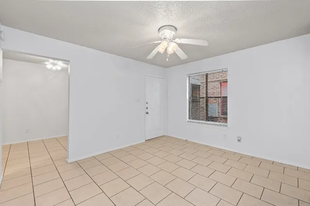 $975 | 2500 Burleson Road, Unit 709, Austin, TX 78741