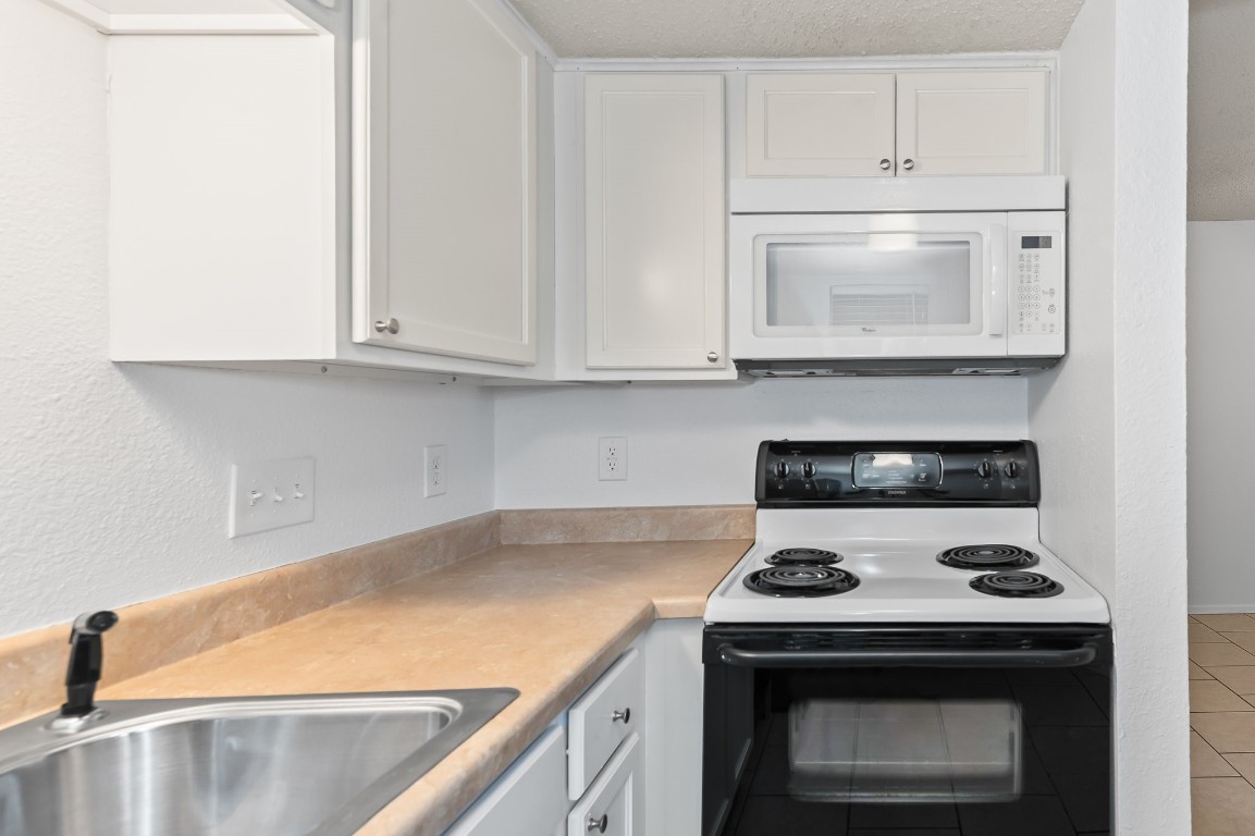 2500 Burleson Road, Unit 709 Austin, TX 78741 - Photo 9 of 22