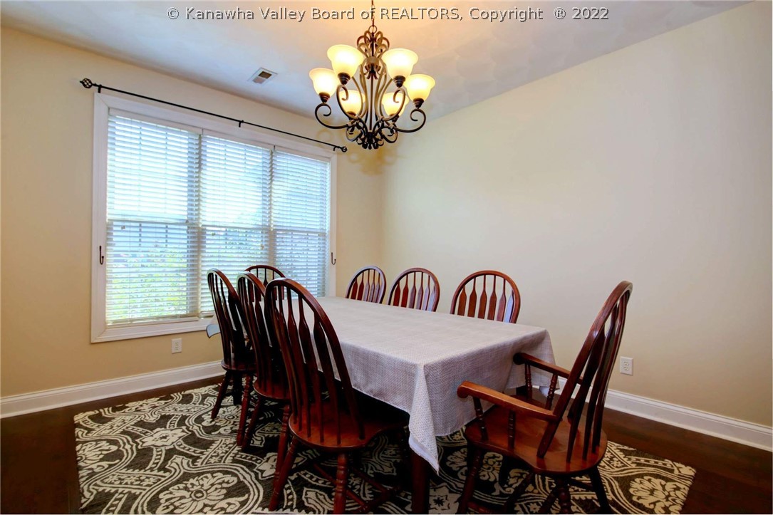 127 Newcomer Road South Charleston, WV 25309 - Photo 10 of 39 Gallery Image 10