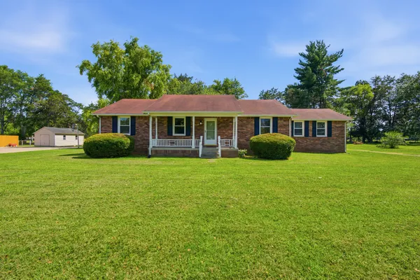 $375,000 | 207 Fairmont Drive, Murfreesboro, TN 37129