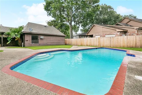 $375,000 | 3700 Red Oak Court, New Orleans, LA 70131