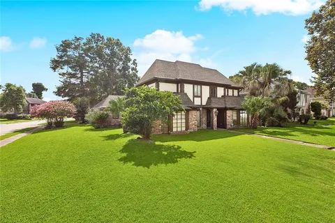 $375,000 | 3700 Red Oak Court, New Orleans, LA 70131