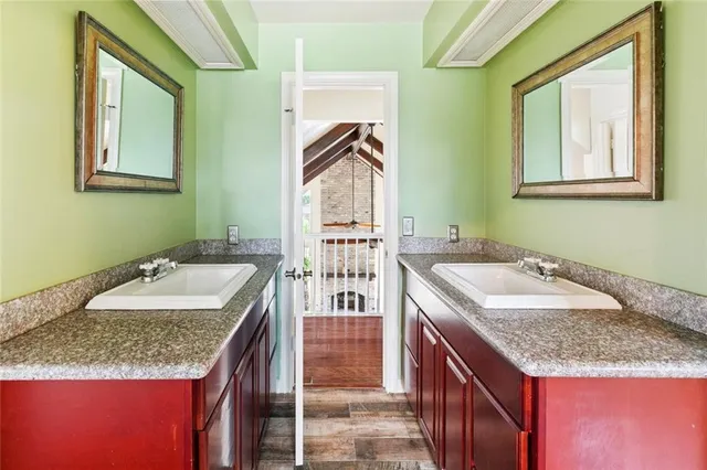 $389,900 | 3700 Red Oak Court, New Orleans, LA 70131