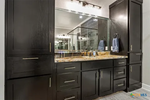 $1,500,000 | 10940 Wedel Cemetery Road, Rogers, TX 76569