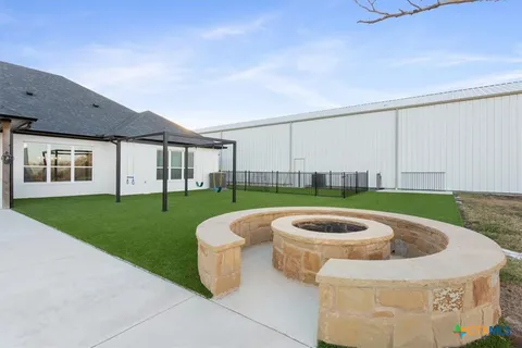 $1,500,000 | 10940 Wedel Cemetery Road, Rogers, TX 76569