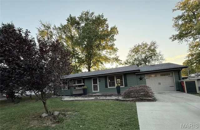 $149,000 | 915 North 4th Street, Vandalia, IL 62471