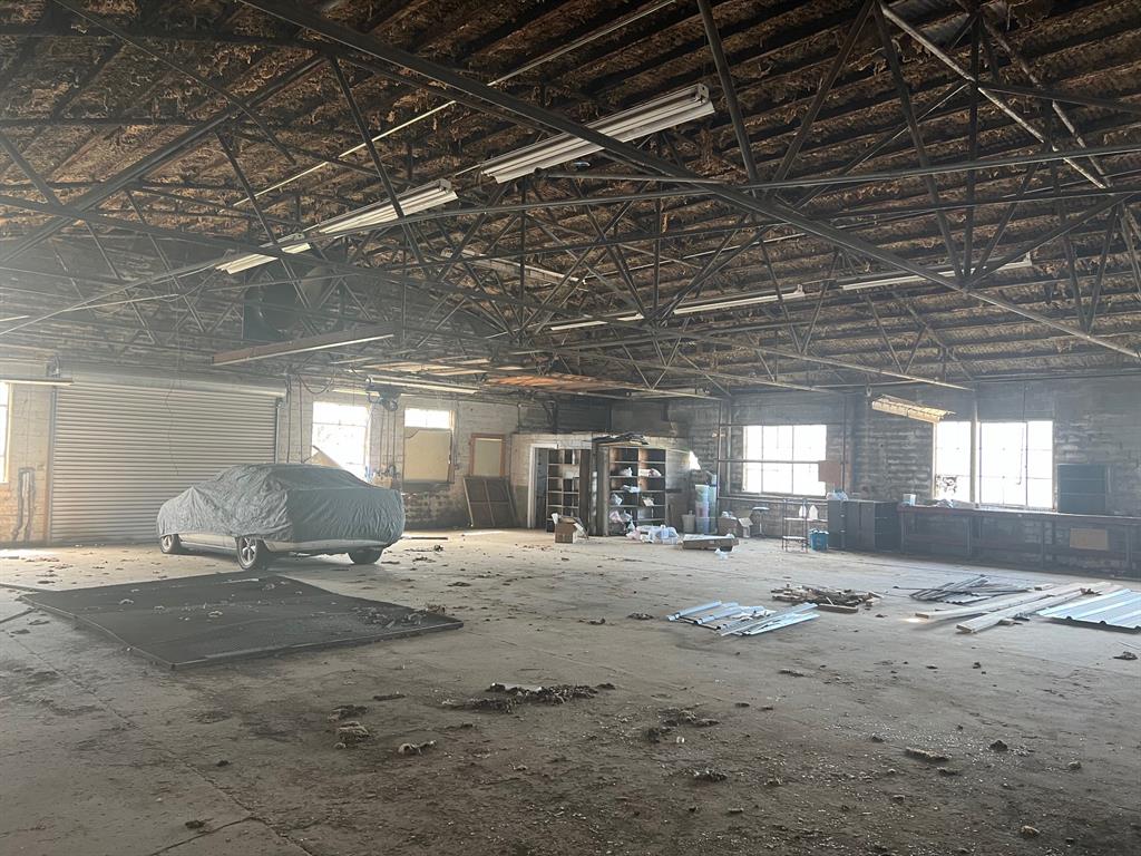 1030 4th Street Graham, TX 76450 - Photo 5 of 6