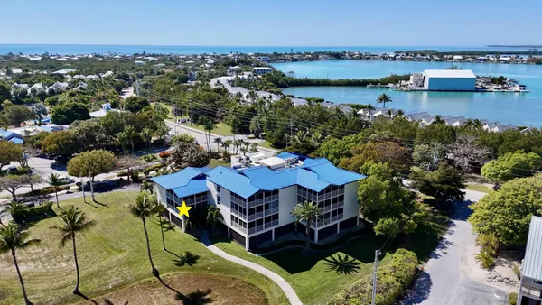 $699,000 | 8204 Marina Villa Drive, Marathon, FL 33050