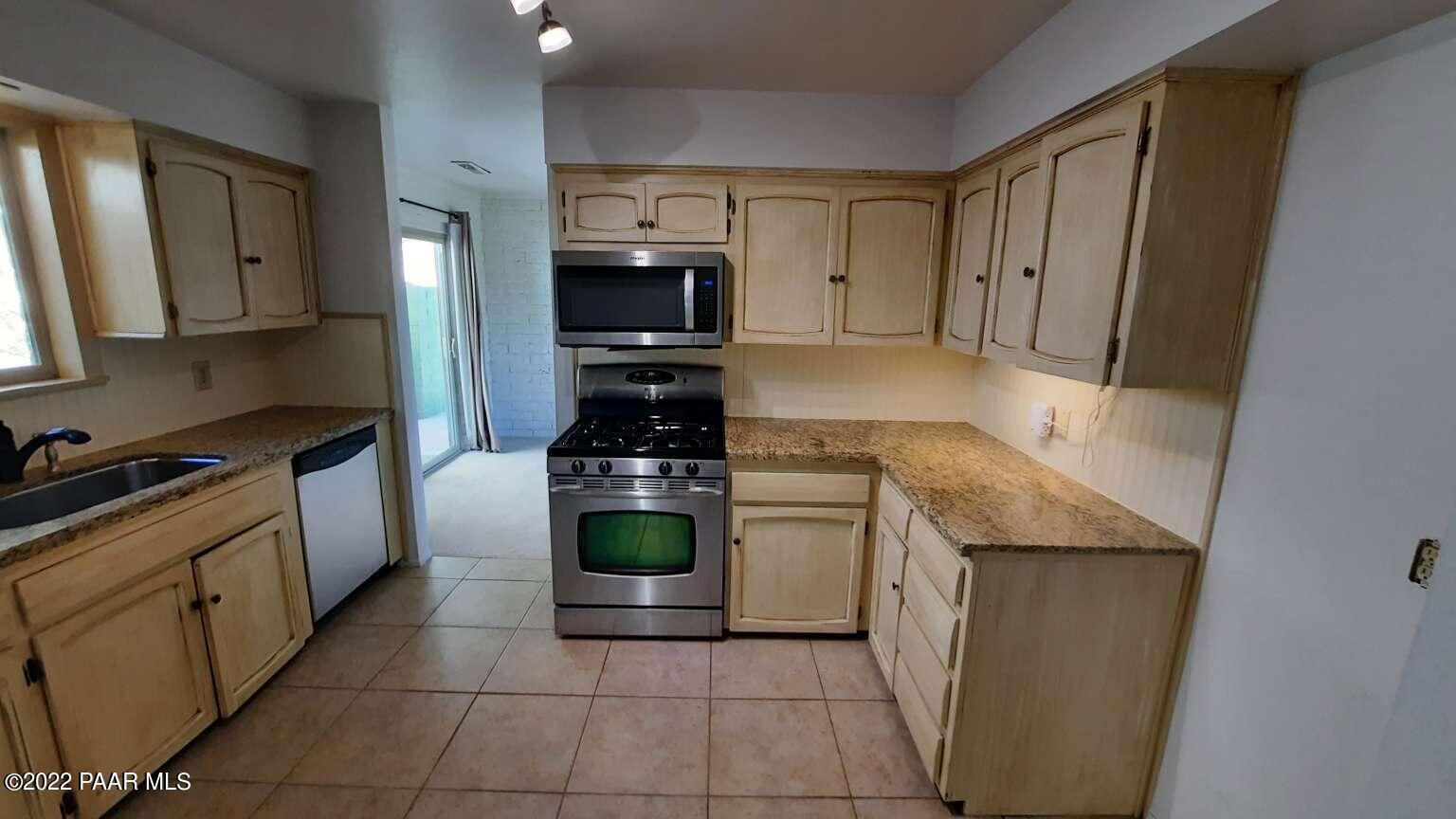 1995 Forest Hills Road Prescott, AZ 86303 - Photo 15 of 25 Waldrom.15