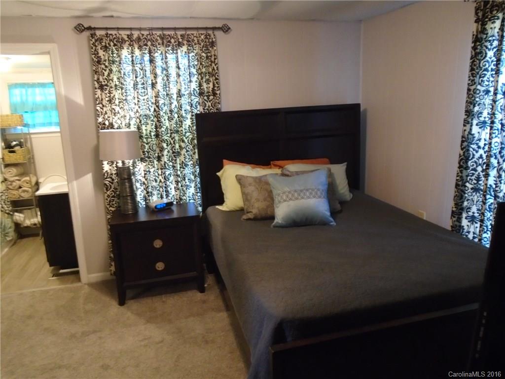 310 Walnut Street Clover, SC 29710 - Photo 7 of 11 Gallery Image 7