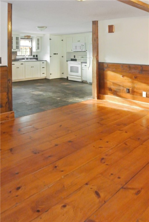360 Steere Farm Road, Unit 1 Burrillville, RI 02830 - Photo 15 of 16