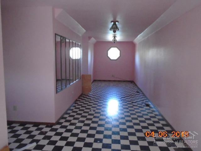 63554 Overtree Road Bend, OR 97701 - Photo 17 of 25 Gallery Image 17