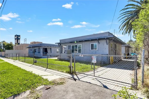 a view of a house with a patio