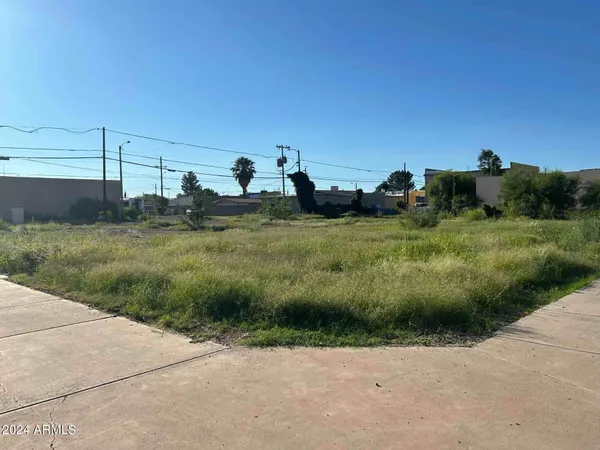 $200,000 | 833 North G Avenue, Unit 17, Douglas, AZ 85607