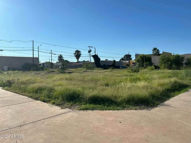 $200,000 | 833 North G Avenue, Unit 17, Douglas, AZ 85607