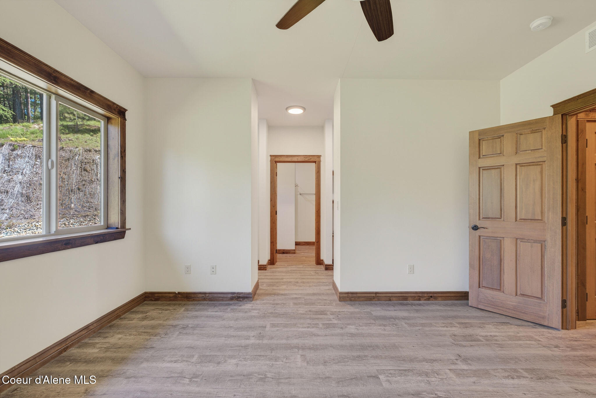 273 Paradise Valley Road Bonners Ferry, ID 83805 - Photo 16 of 45 Headed into the master suite