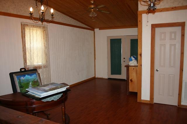 3415 Rocky Ridge Road Cosby, TN 37722 - Photo 23 of 33 expansive master area