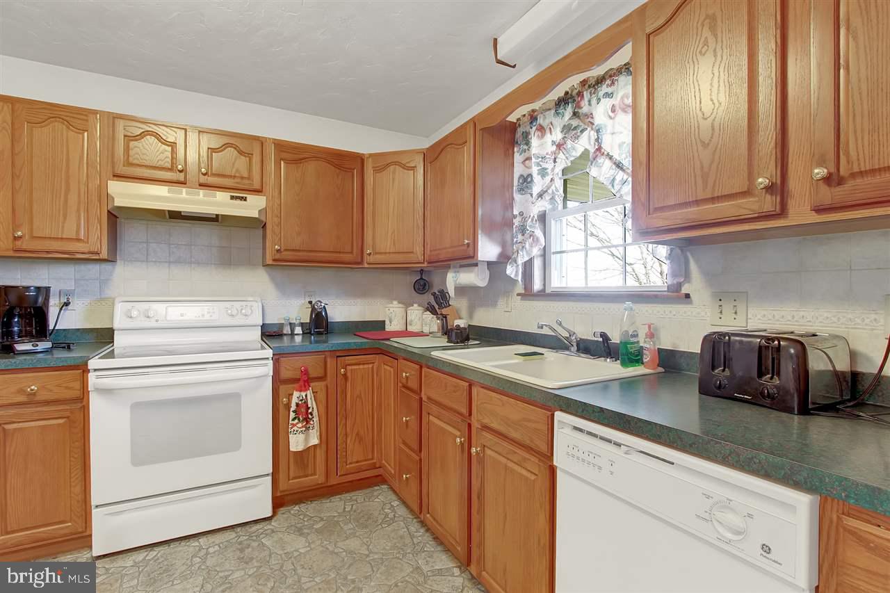 2235 Stoverstown Road Spring Grove, PA 17362 - Photo 11 of 25