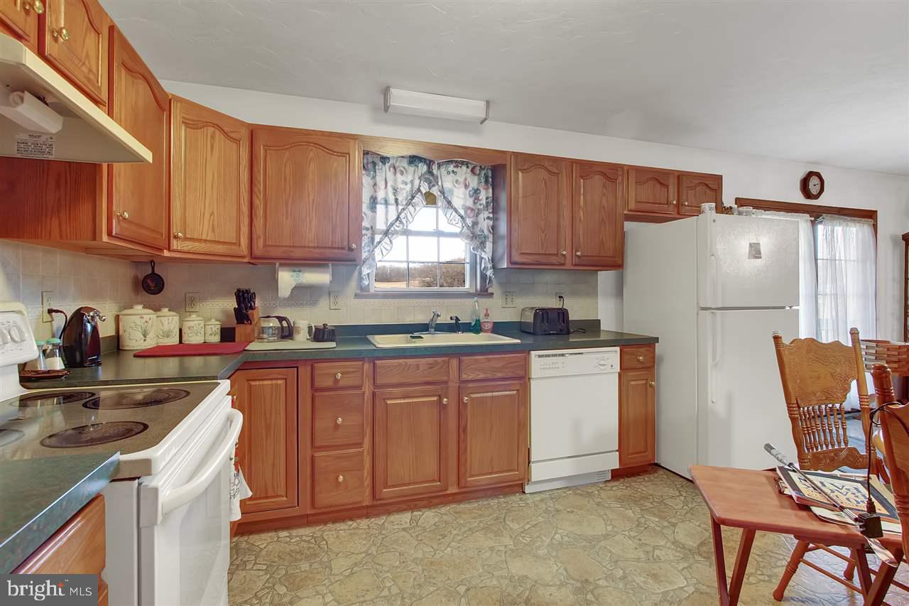 2235 Stoverstown Road Spring Grove, PA 17362 - Photo 12 of 25