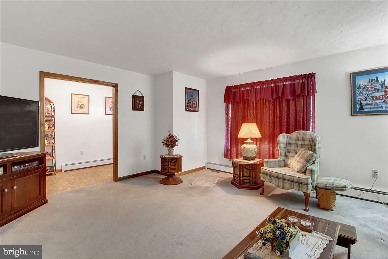 2235 Stoverstown Road Spring Grove, PA 17362 - Photo 5 of 25
