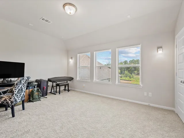 $694,000 | 262 Peninsula Point Drive, Montgomery, TX 77356