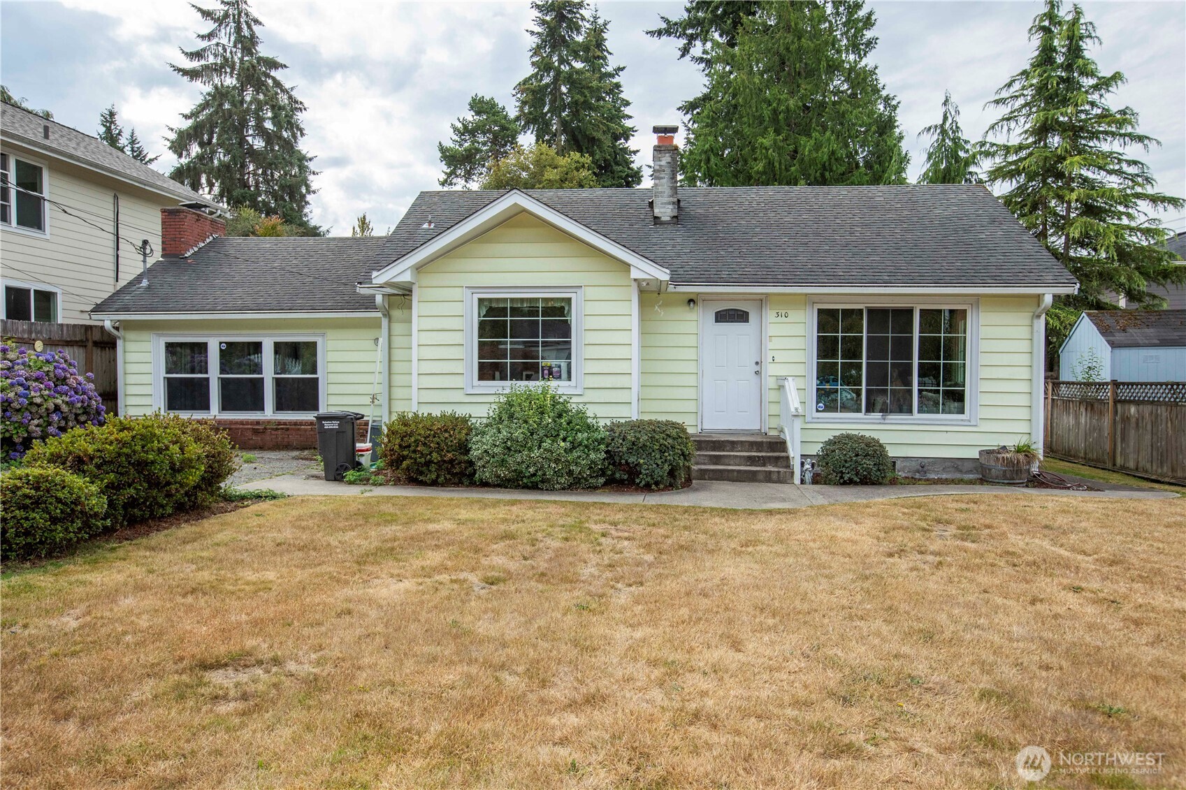 310 South Cabot Road Everett, WA 98203 - Photo 1 of 18