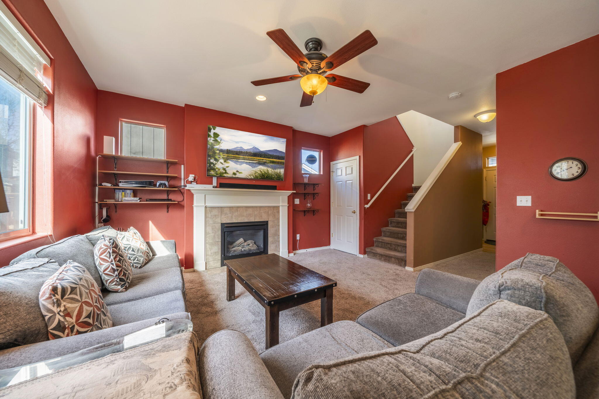 2891 Northeast Sedalia Loop Bend, OR 97701 - Photo 8 of 53 Living Room