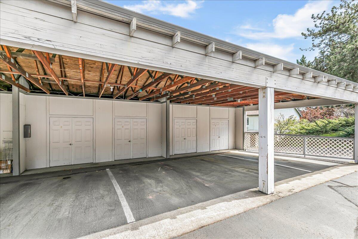 495 Chestnut Street, Unit 16 Ashland, OR 97520 - Photo 25 of 28 31-31