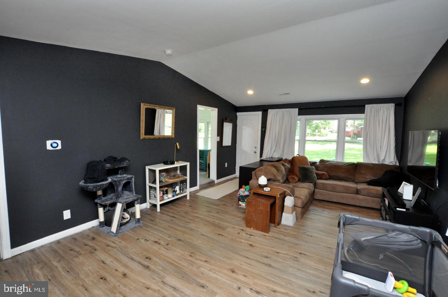 243 Oak Road Clayton, NJ 08094 - Photo 12 of 20