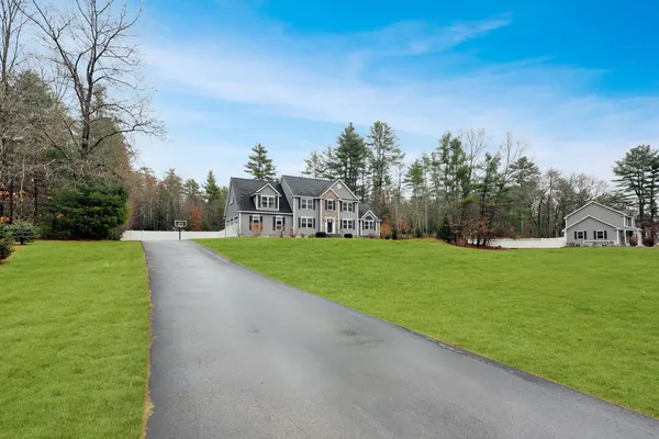 $949,900 | 432 Mountain Road, Concord, NH 03301