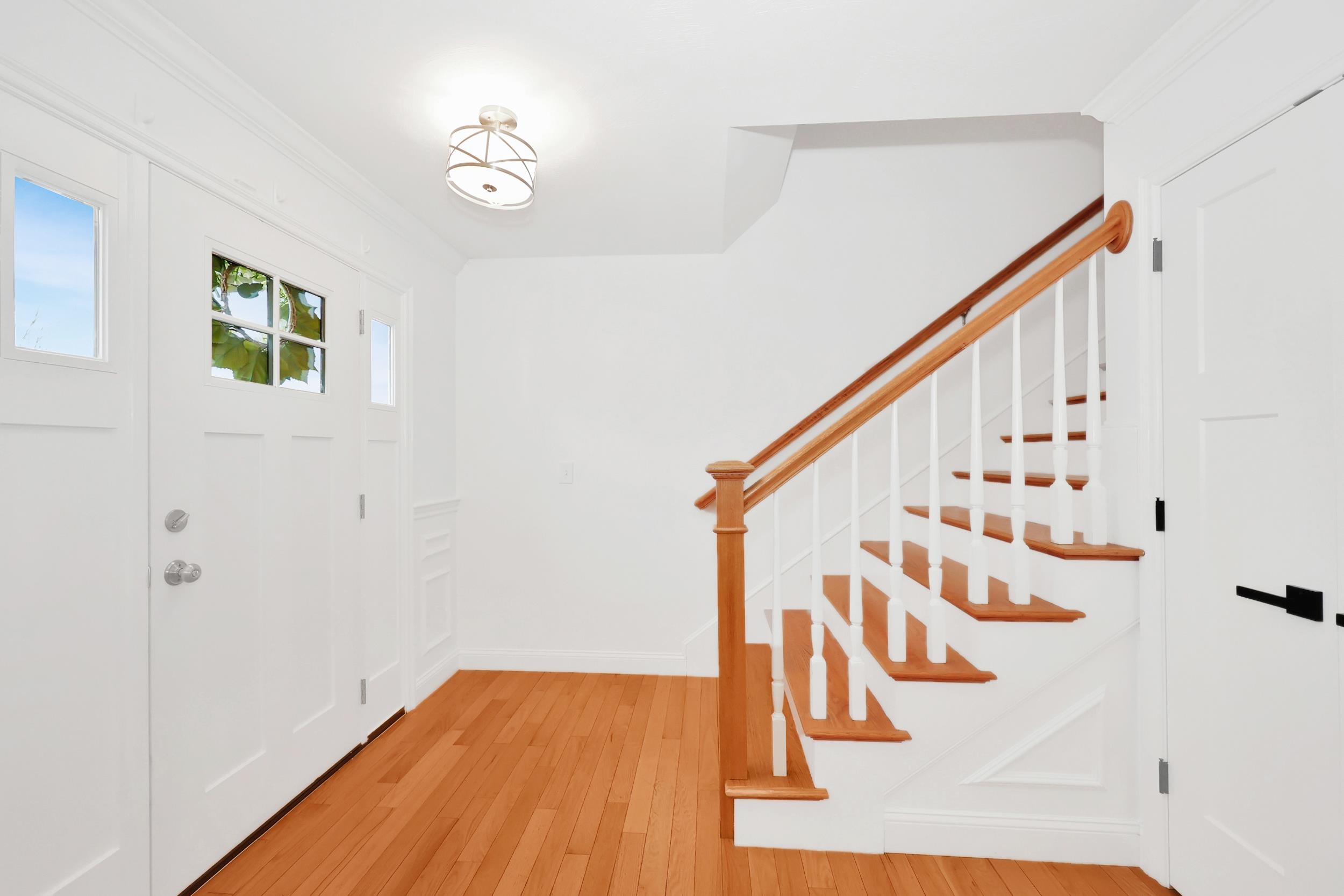 432 Mountain Road Concord, NH 03301 - Photo 3 of 54