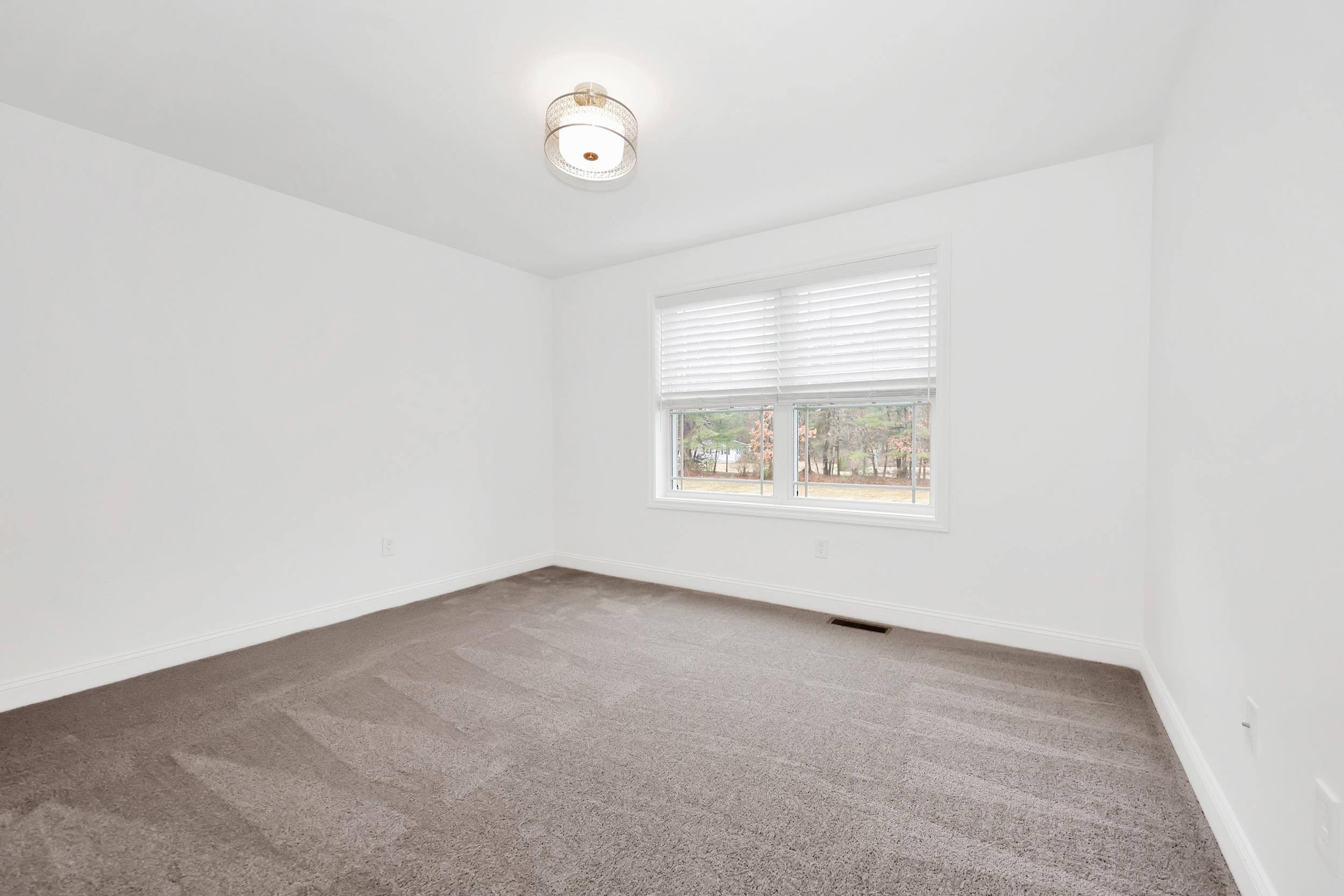 432 Mountain Road Concord, NH 03301 - Photo 31 of 54