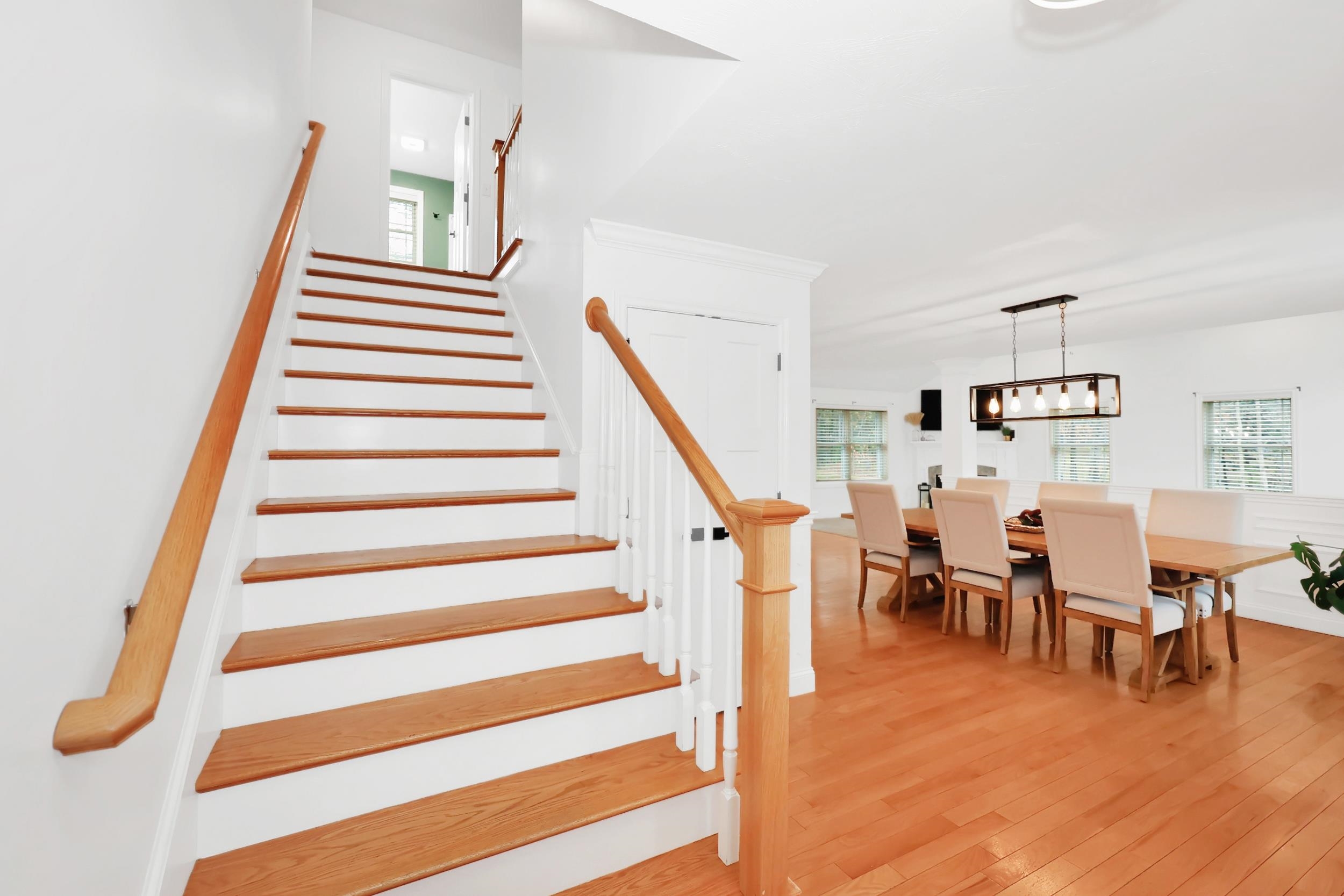 432 Mountain Road Concord, NH 03301 - Photo 4 of 54