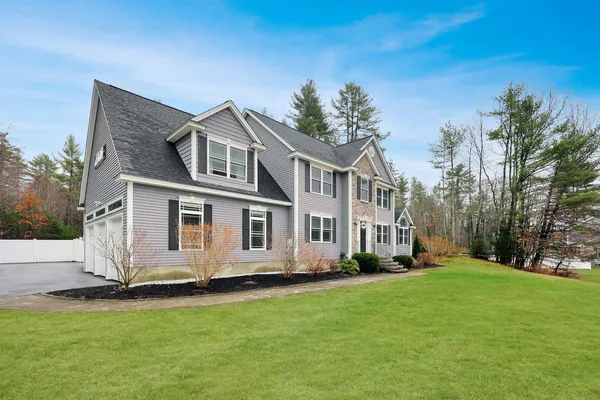 $949,900 | 432 Mountain Road, Concord, NH 03301