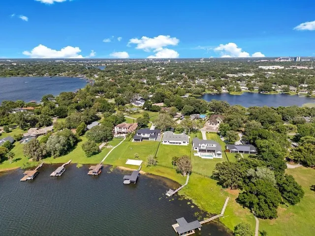 a view of a lake with sitting space