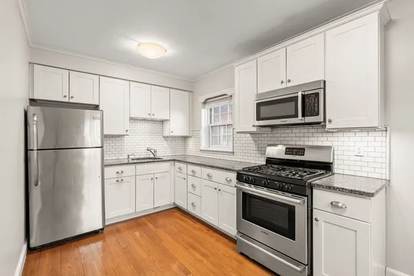$329,000 | 14 Presidents Lane, Unit 10, Quincy, MA 02169
