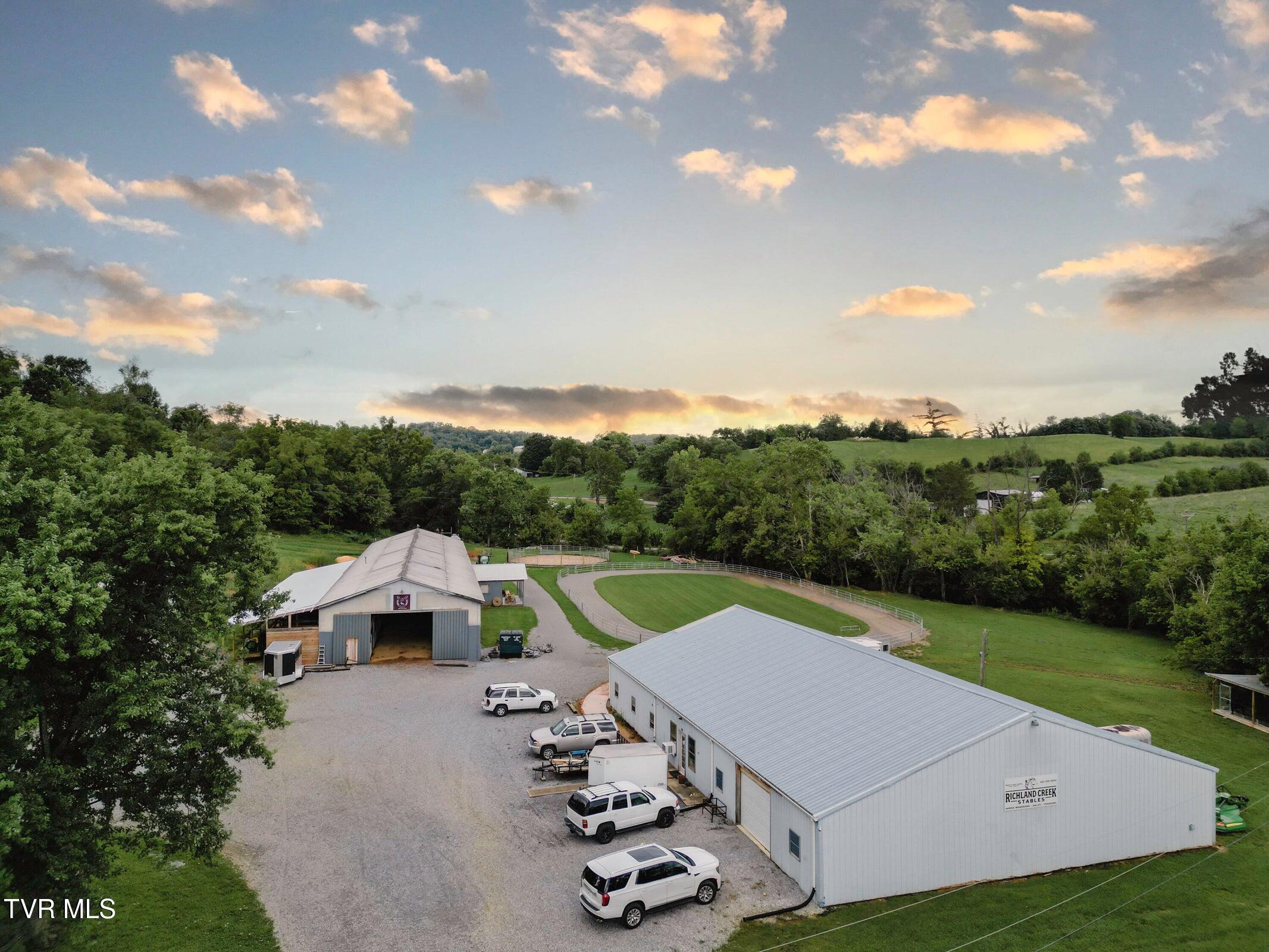 90 Darnell Road Greeneville, TN 37743 - Photo 4 of 48 90 Darnell Rd