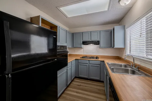 $1,500 | 4058 Mystic Sunrise Drive, San Antonio, TX 78244