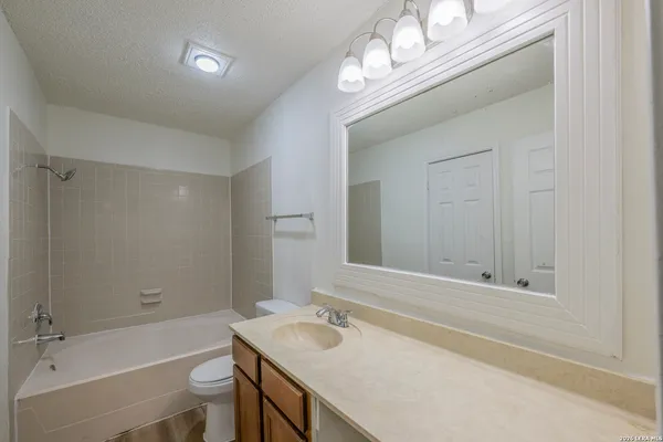 $1,500 | 4058 Mystic Sunrise Drive, San Antonio, TX 78244