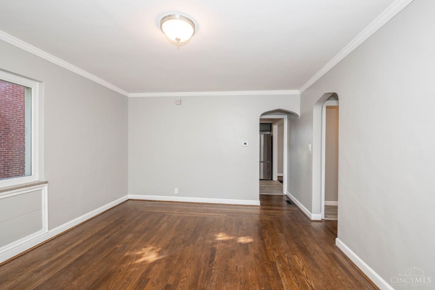 2413 Ferguson Road Cincinnati, OH 45238 - Photo 6 of 46