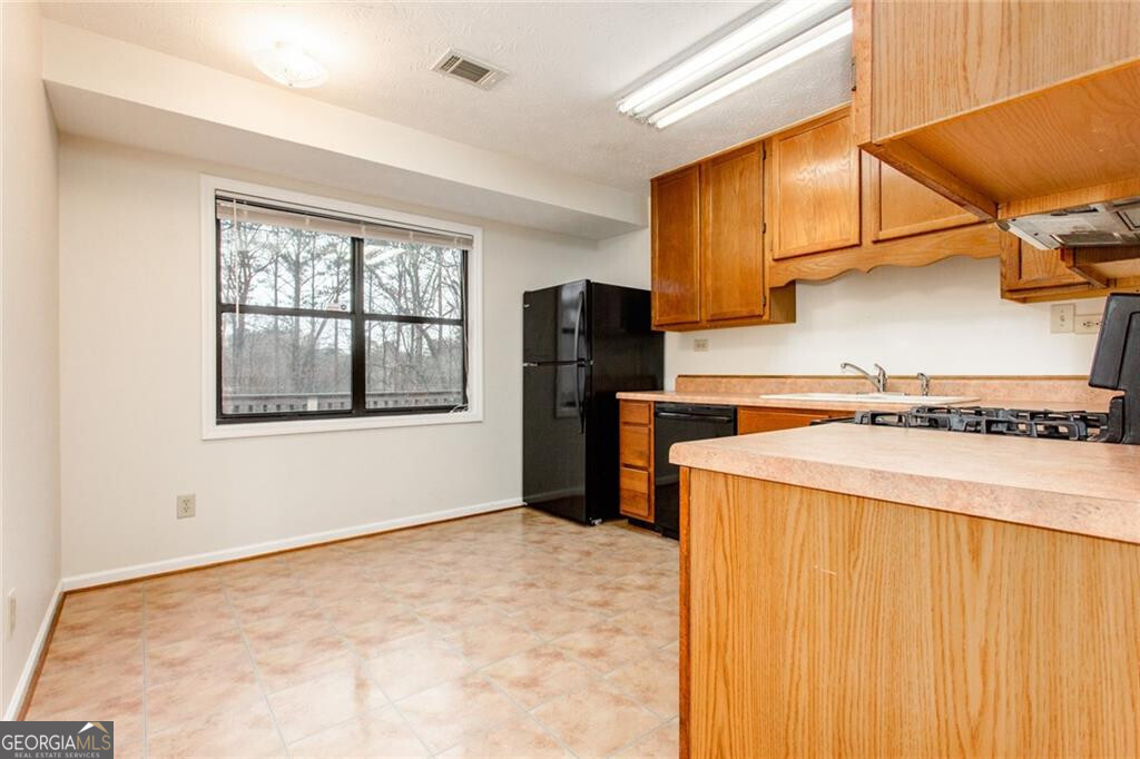 2401 Jack Creek Road Southwest Marietta, GA 30008 - Photo 33 of 40