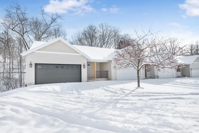 $245,000 | 734 Unit 734 Tioga Park, Big Rapids, MI 49307