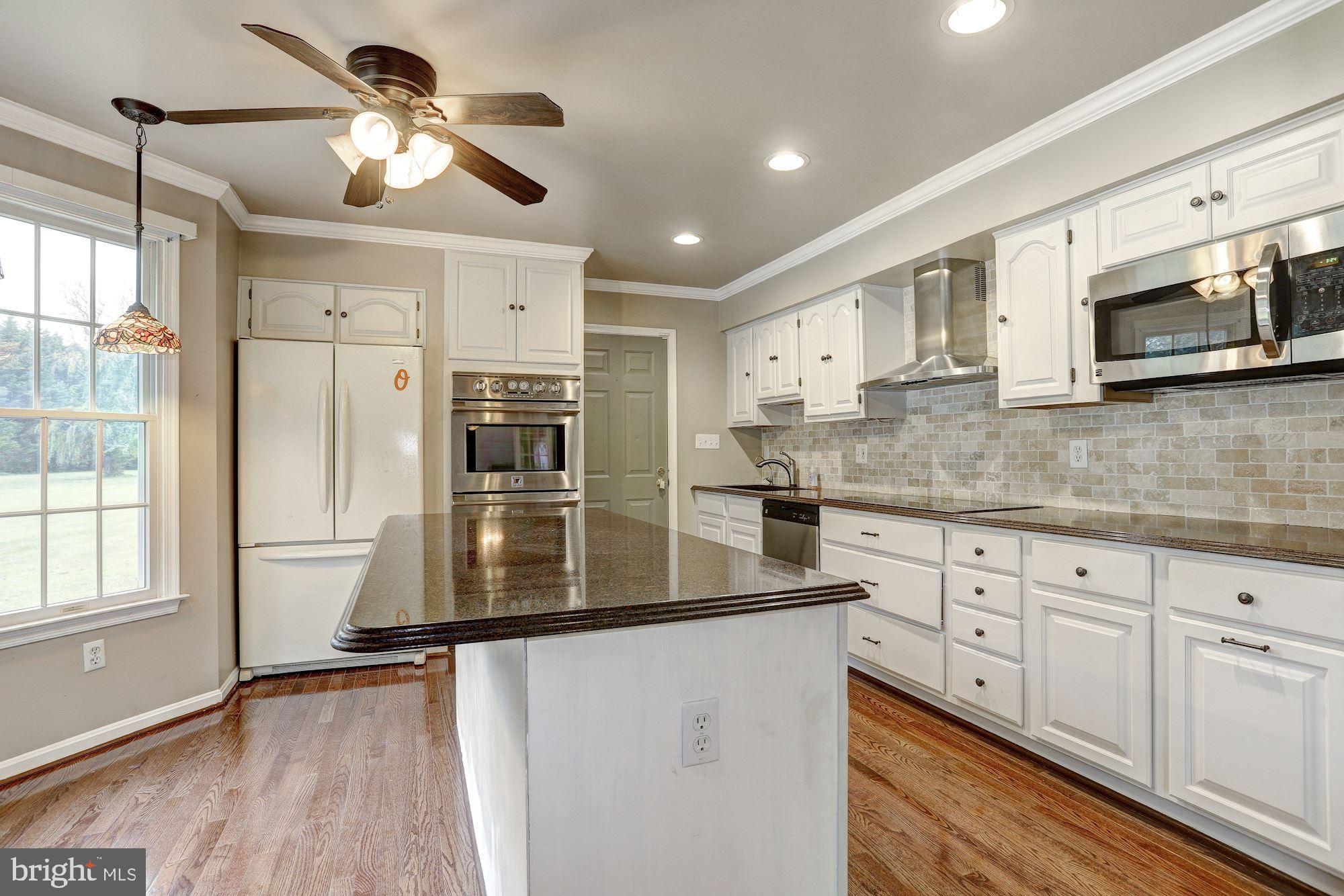 11016 Pfeffers Road Kingsville, MD 21087 - Photo 5 of 32 Kitchen