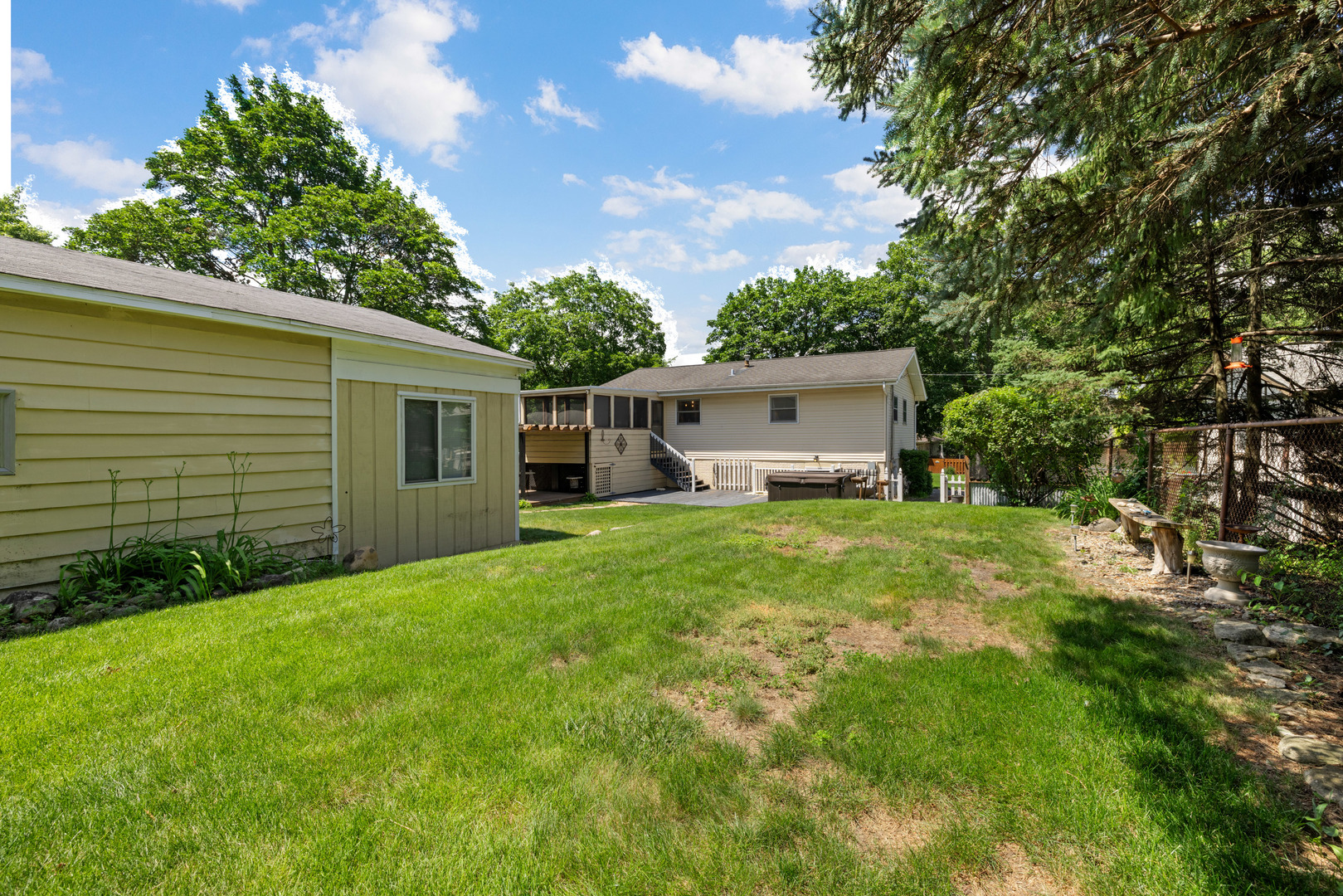 745 Sunbury Road South Elgin, IL 60177 - Photo 33 of 41