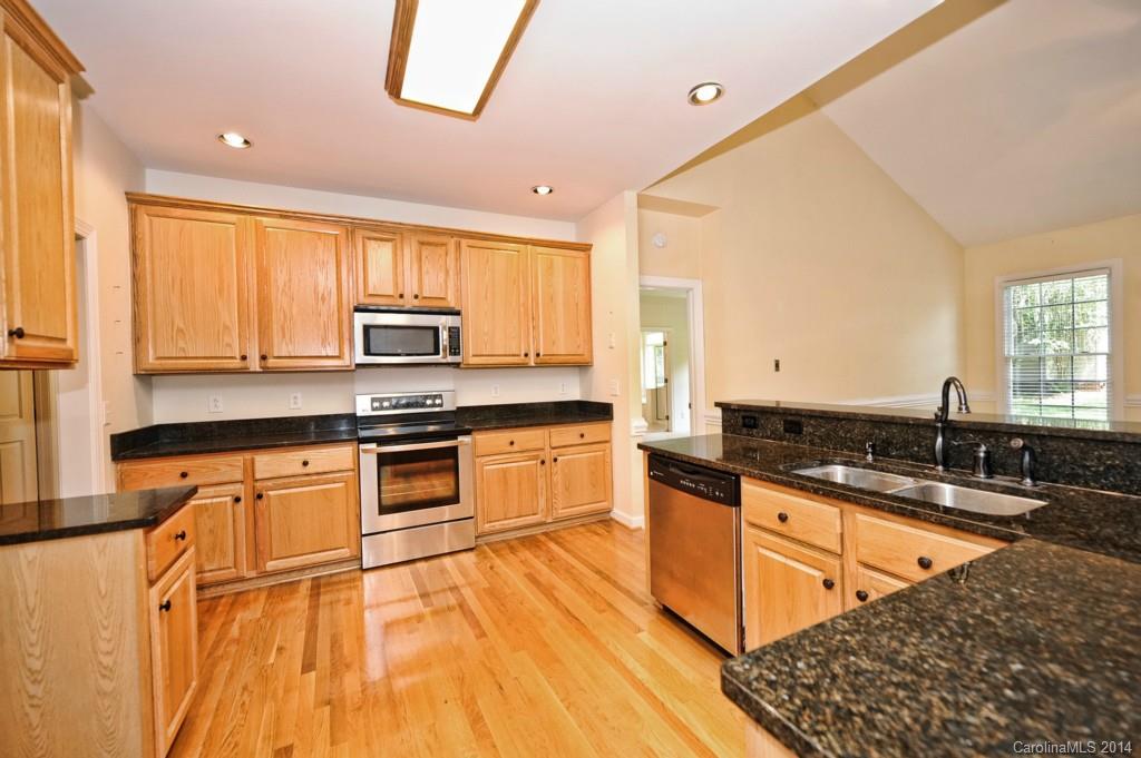 1107 Foxfield Road Waxhaw, NC 28173 - Photo 8 of 24 Gallery Image 8